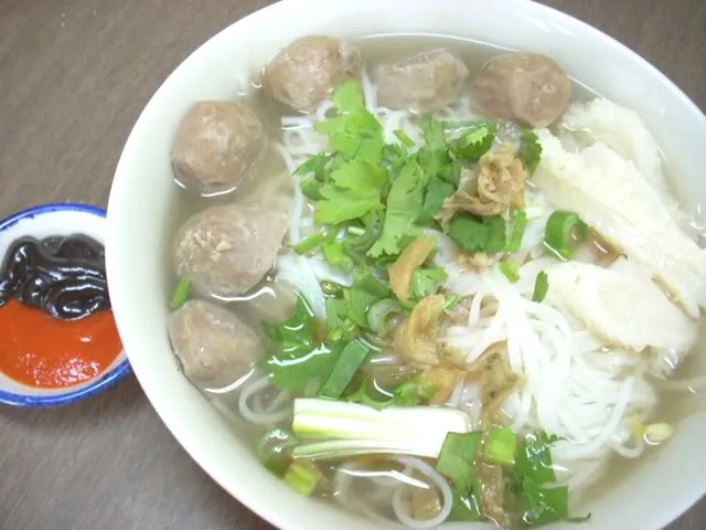 Hương vị Hủ tiếu vò viên Sa Đéc hấp dẫn, thơm ngon