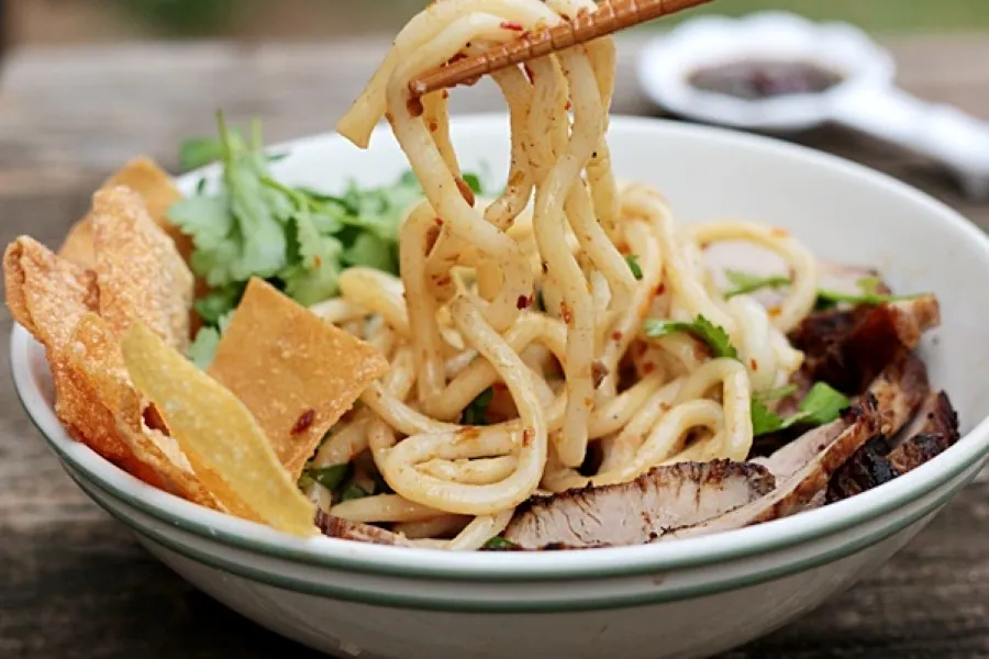 Đặc sản Cao lầu – món ăn truyền thống Quảng Nam