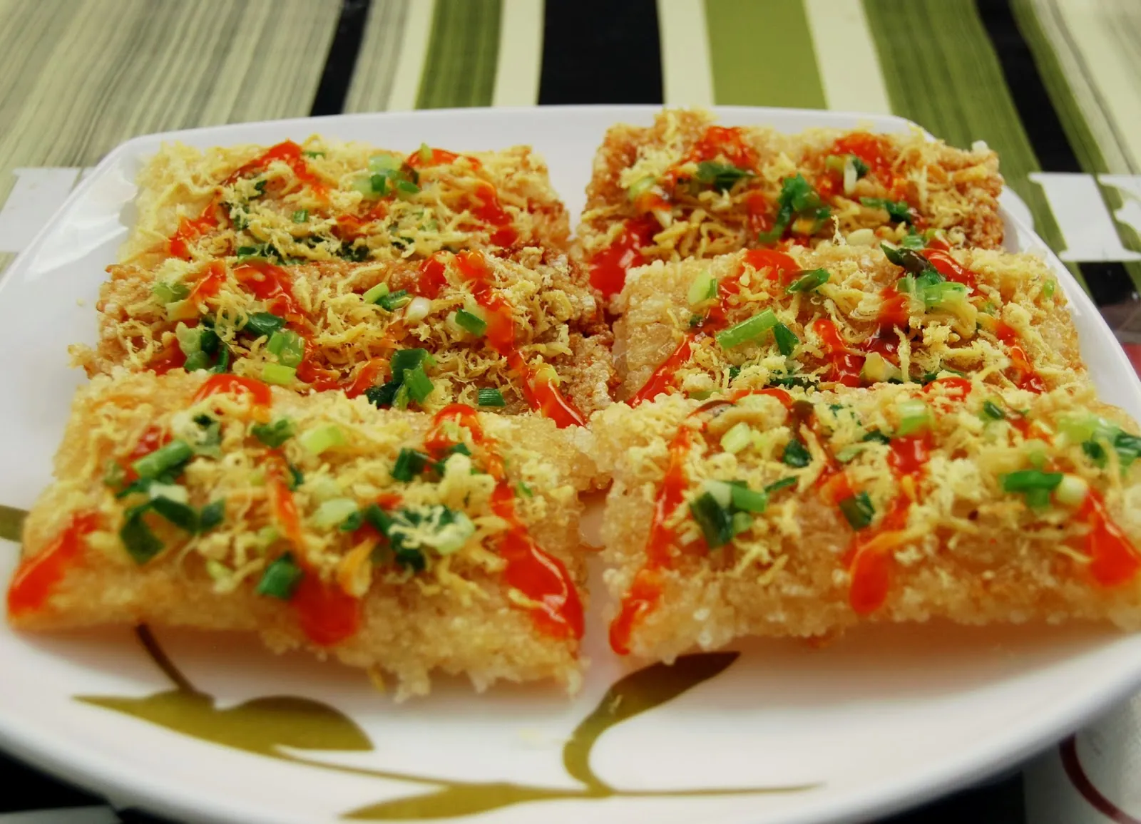 Hấp dẫn với đặc sản Cơm cháy, nét dân gã của ẩm thực Cố Đô