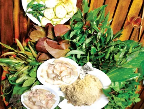 Thưởng thức Gỏi lá độc đáo ở Kom Tum