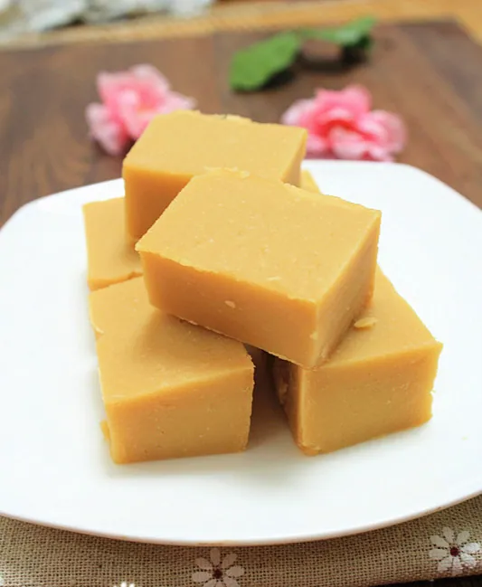 Bí quyết làm món bánh đậu xanh ngon như Rồng Vàng