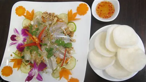 Cách làm món gỏi cá mai đặc sản Phú Yên