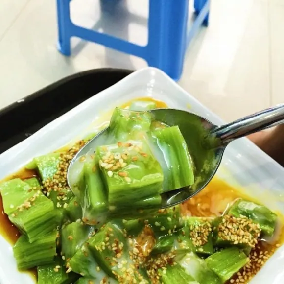 Cách làm bánh đúc lá dứa ngon đúng vị Nam Bộ