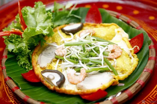 Ghé Quảng Trị ăn bánh khoái dọc đường