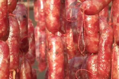 Đi Long An ghé mua lạp xưởng tươi về làm quà