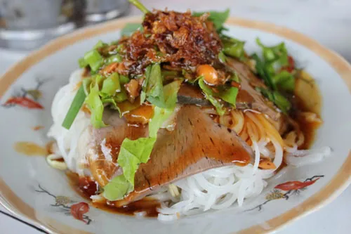 Đến Sa Đéc nhất định phải ăn hủ tiếu khô