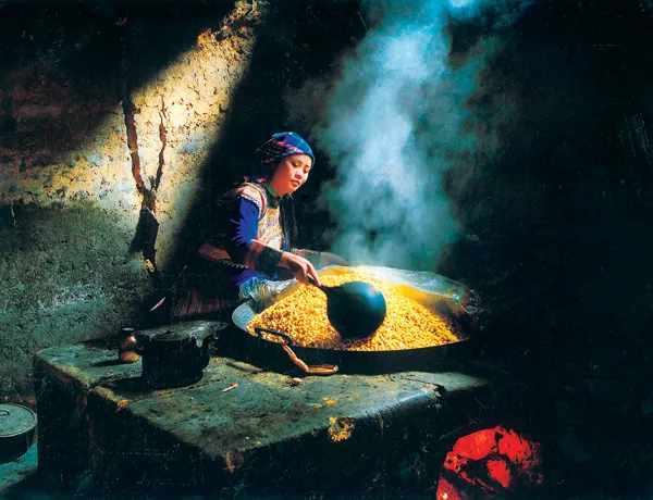 Nồng nàn như bát rượu ngô Bắc Hà trên cao nguyên đá