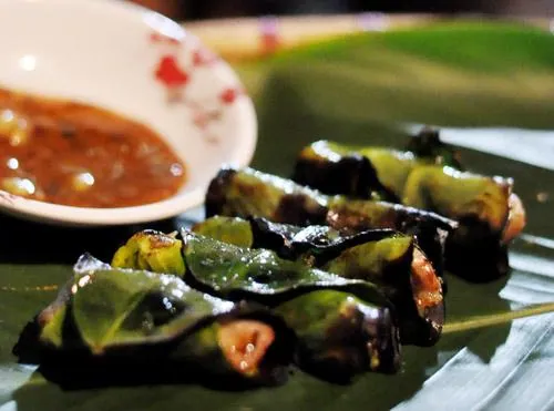 Chả cuốn lá bưởi đặc sản Hòa Bình