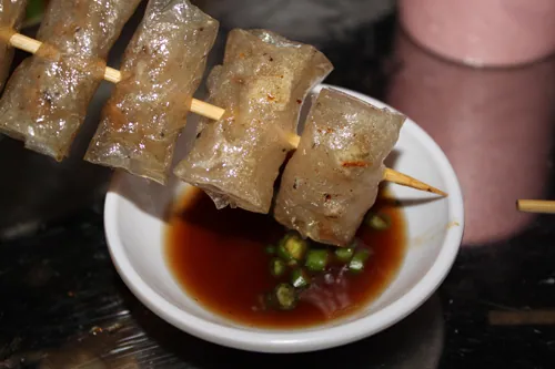 Đến phố núi Pleiku thưởng thức lụi nướng cùng các teen
