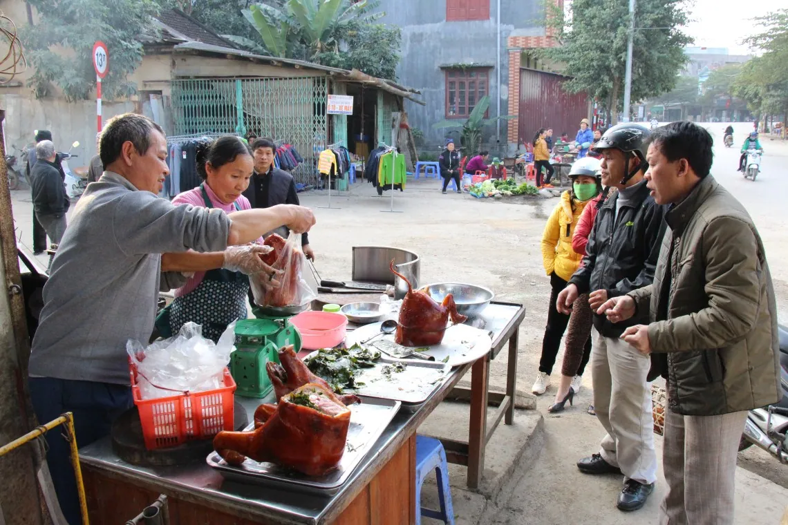 Thịt lợn quay Cao Bằng giòn ngon cực bắt mắt