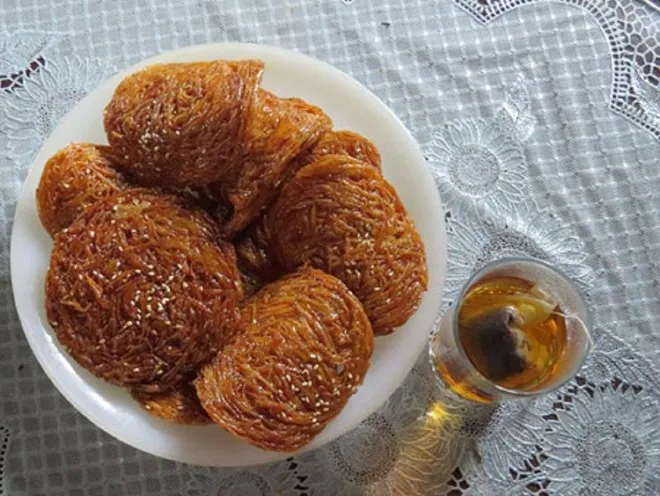 Nhâm nhi đặc sản bánh rế Bình Thuận