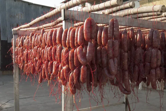 Đặc sản lạp xưởng tươi Long An