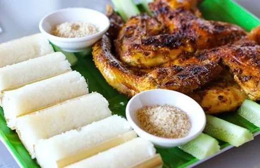 Cơm lam món đặc sản ngọt thơm của Bình Phước