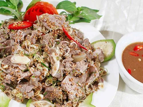 Tái dê Hoa lư món đặc sản ngon đúng điệu của Ninh Bình