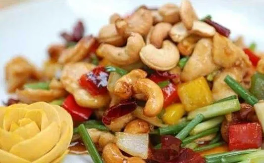 Món đặc sản gỏi trái điều Bình Phước đa vị