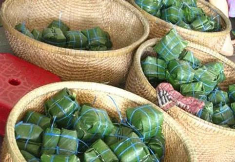 Nem Lái Thiêu món đặc sản nổi tiếng Bình Dương