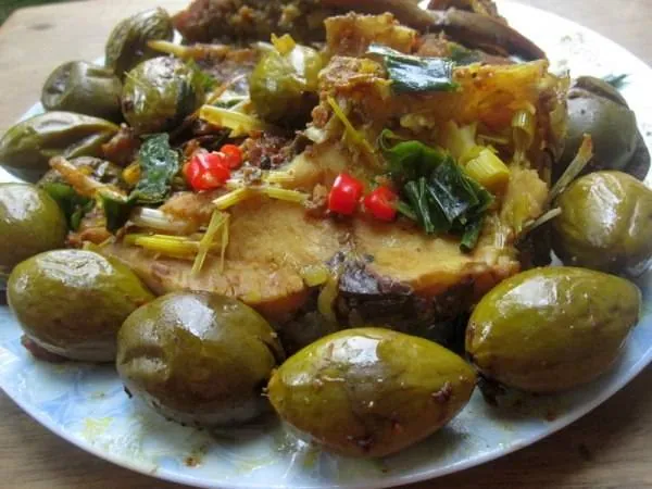 Trám om kho cá món đặc sản đậm đà của Phú Thọ