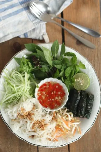 Biến tấu các món nướng với lá cực ngon và cực lạ miệng