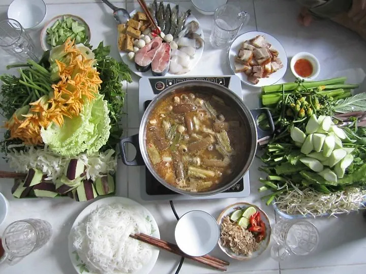 Món bông súng mắm kho đặc sản dân dã Đồng Tháp