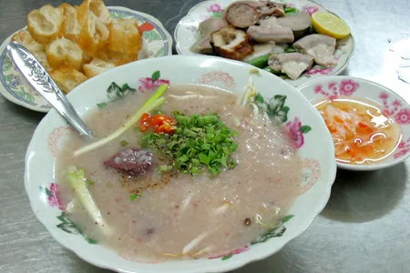 Món cháo lòng cái tắc đặc sản nổi tiếng của Hậu Giang