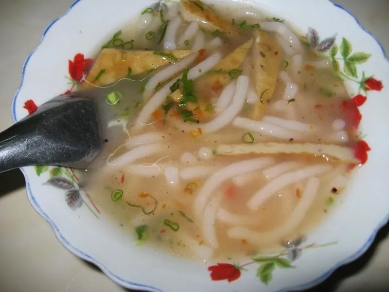 Món bánh canh Bồng Sơn nổi tiếng của Bình Định