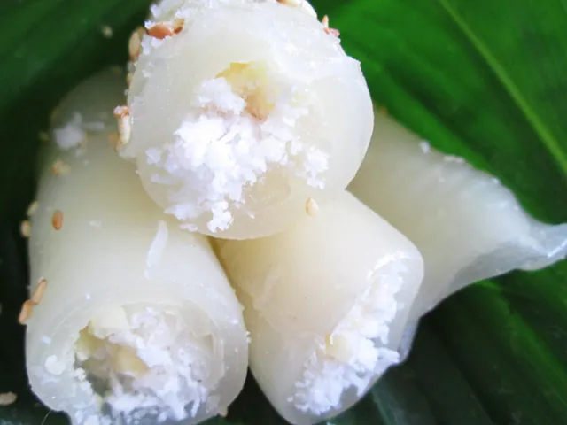Bánh ướt ngọt nhân đậu xanh món đặc sản xứ dừa