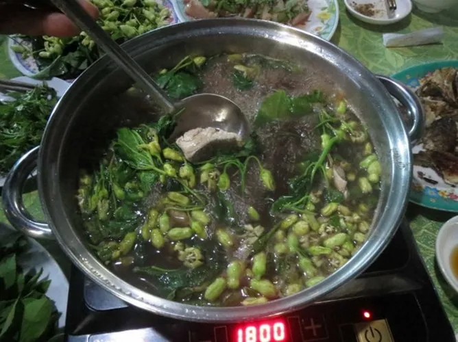 Món ăn ngon tuyệt với từ đặc sản bông mỏ quạ miền Tây