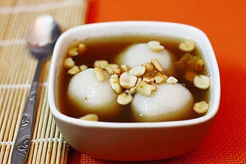 Những món chè ấm lòng khi vào mùa thu se lạnh ở Hà Nội