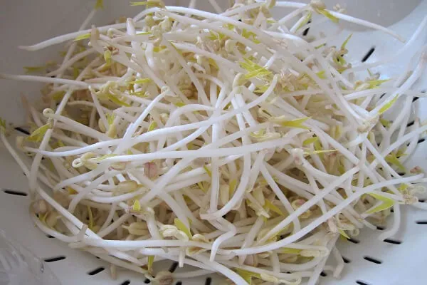 Hướng dẫn cách làm bánh xèo thơm ngon đúng vị tại nhà