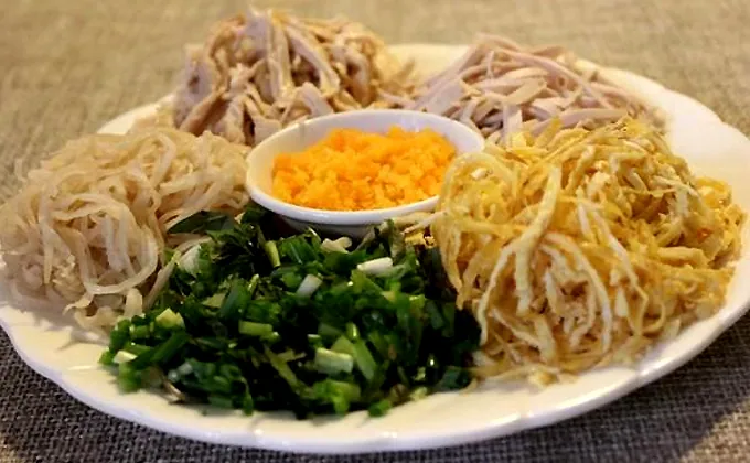 Bún thang Hà Nội một món ăn bình dân trong lớp vỏ quý tộc