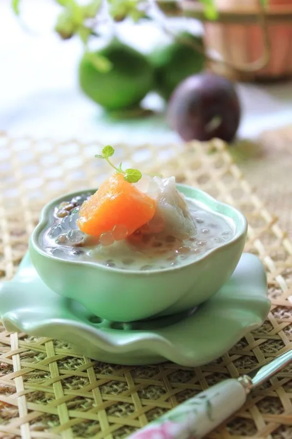 Những món chè giúp giải nhiệt ngày nắng tháng 4 ở Sài Gòn