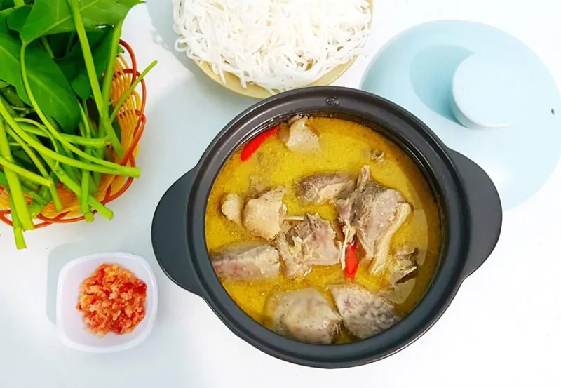 Trổ tài làm vịt nấu chao ngon đậm đà cho ngày mưa
