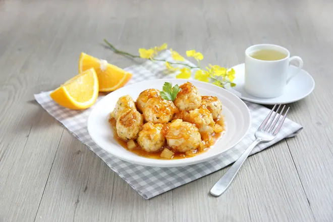 Mê mẩn với món gà viên sốt cam cực ngon miệng