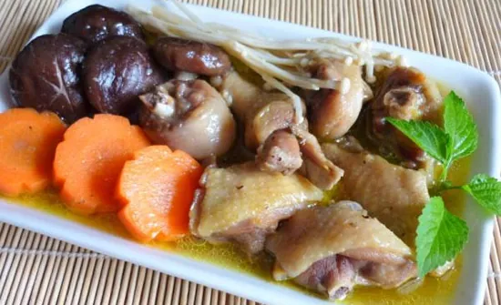 Ngon tuyệt với món thịt gà xào nấm hương