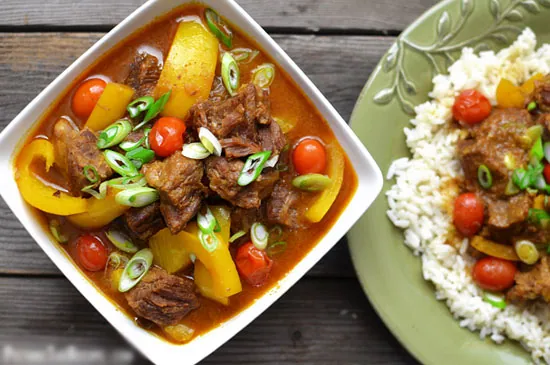Thịt bò nấu cà ri ngon đậm đà khó cưỡng