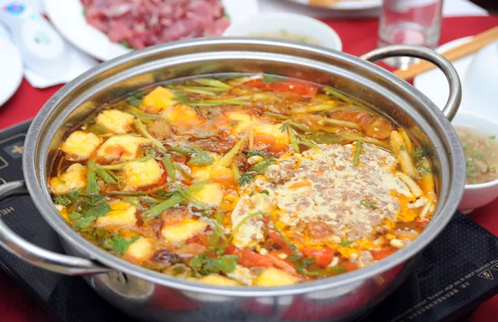 Cách nấu lẩu cua bảo đảm thơm ngon không kém nhà hàng