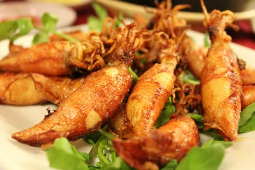 Mực chiên nước mắm ngon đậm đà ăn là mê