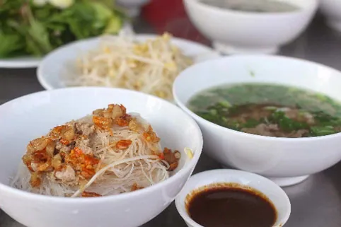 Thưởng thức phở ‘hai tô’ – Đặc sản Gia Lai