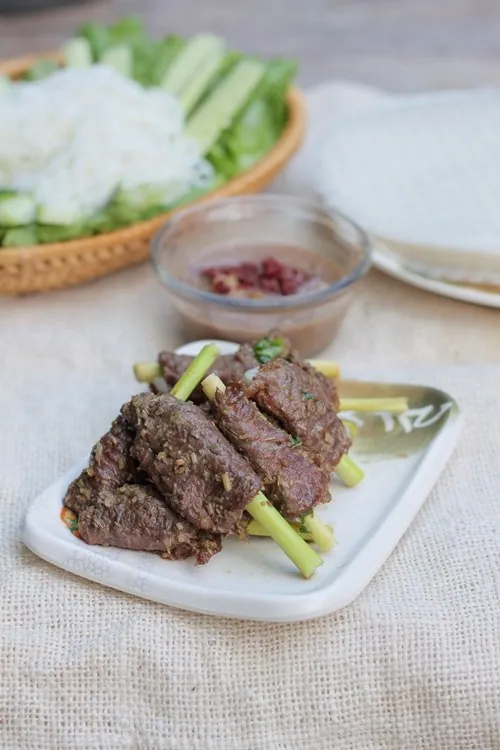 Cơm tối đầm ấm nhờ món thịt bò nướng với hành