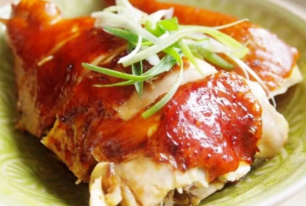 Bí quyết làm món thịt gà khi om nguyên con ngon ngọt, mềm thơm hấp dẫn