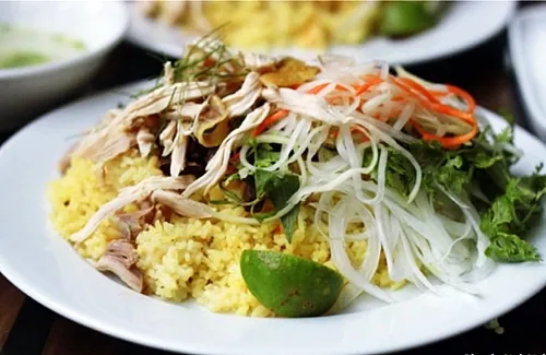 Cơm gà Hội An khiến bao du khách đắm say
