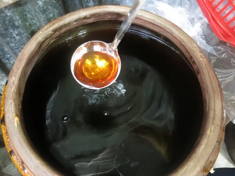 Nước mắm Nam Ô – Đặc sản nổi bật nhất của vùng đất Đà Nẵng