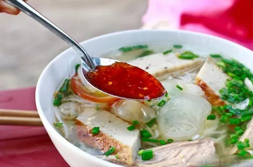 Đến Nha Trang thưởng thức bún sứa ngon vô cùng