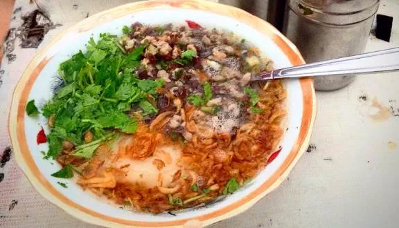 Cách làm bánh đúc nóng hổi ngon mà đơn giản cho ngày đông