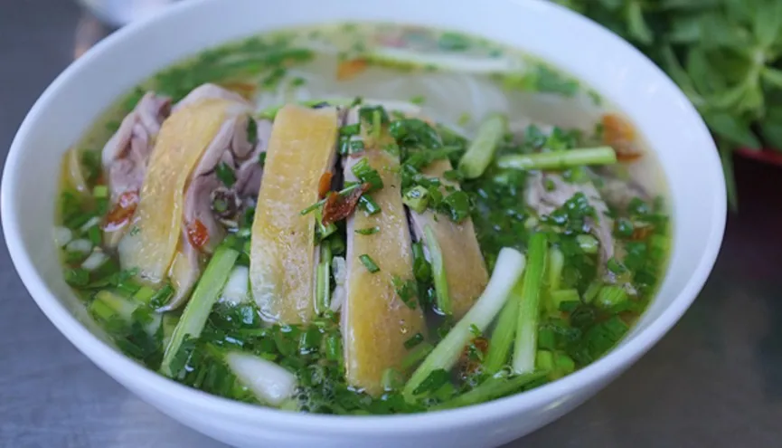 Cách nấu món miến gà thơm ngon hấp dẫn cho bữa sáng ấm bụng