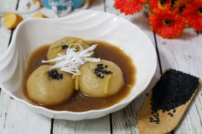 Ngày mưa rủ nhau làm bánh trôi tàu nóng hổi, thơm phưng phức