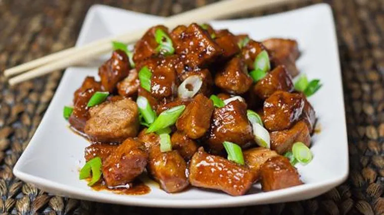 Thịt heo sốt tương cho bữa cơm ngày mưa gió thêm đậm đà