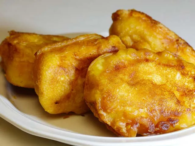 Cách làm bánh chuối chiên giòn rụm ăn cực đã trong ngày se lạnh