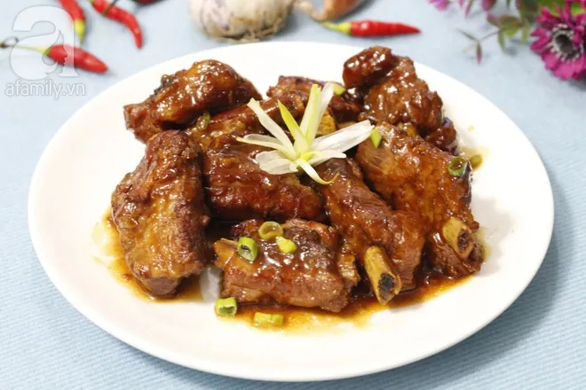 Cách làm sườn kho tộ ăn tới đâu gật gù khen tới đó