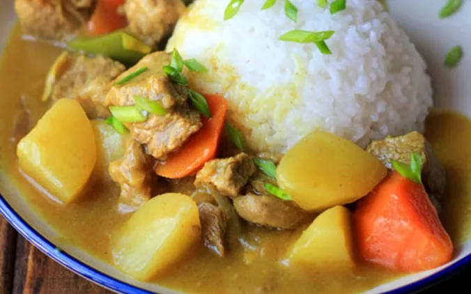 Công thức cà ri bò cực kỳ thơm ngon trong ngày lạnh